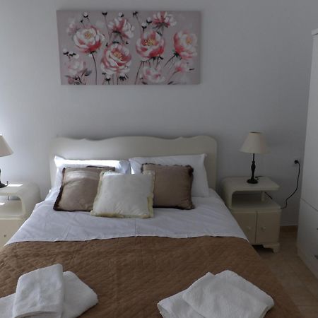 Kliklis Apartment Iraklion Buitenkant foto