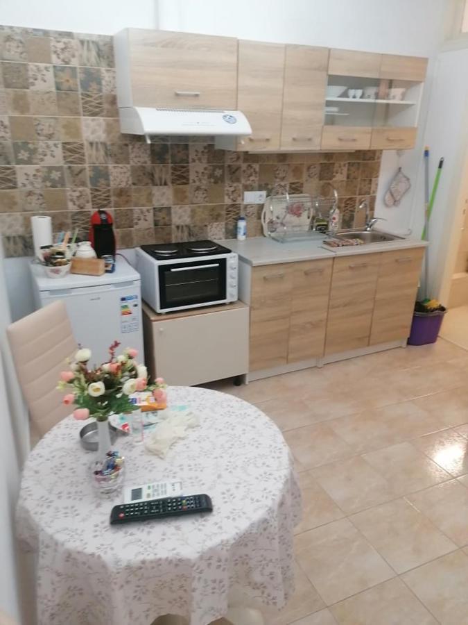 Kliklis Apartment Iraklion Buitenkant foto